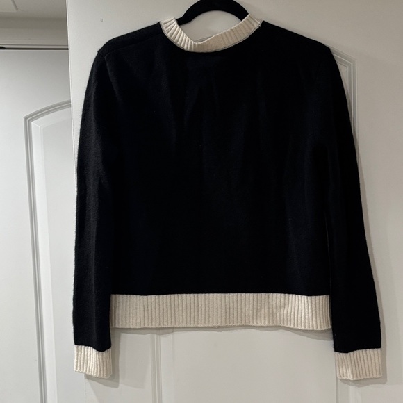 Bloomingdale's Cashmere Black and Cream Cardigan - Picture 9 of 11